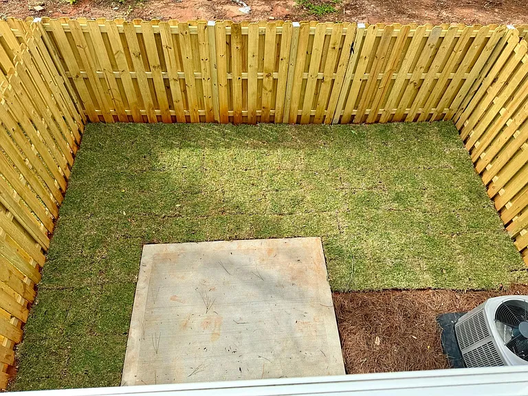 362 Cloverdale Blvd — Photo 8