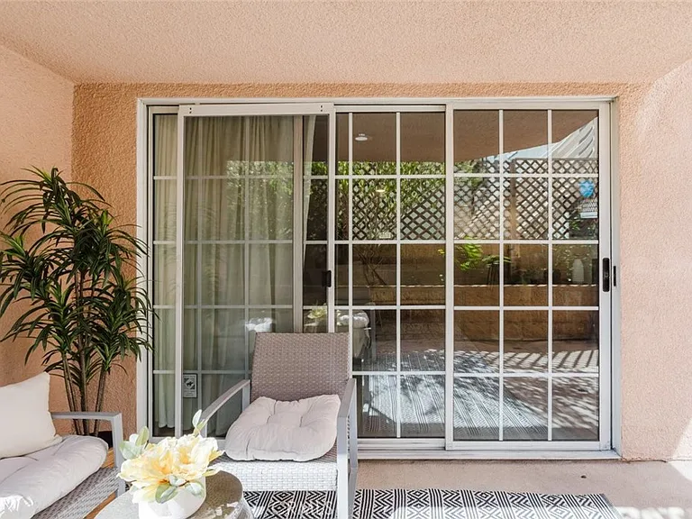 435 E Valencia Ave #105 — Photo 29