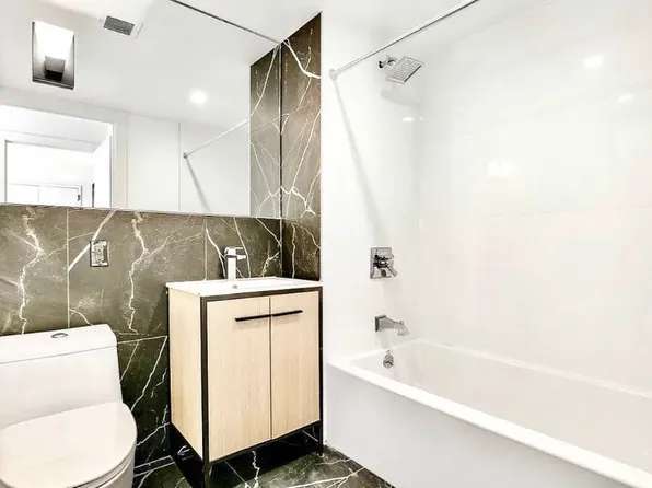 1543 East 19th Street image 5 of 10