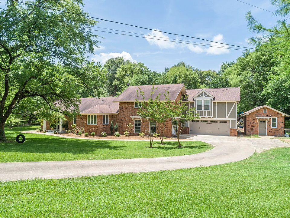 1st image of 770 Hillbrook Dr