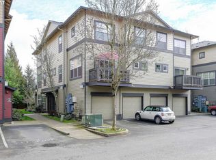 22848 SW Forest Creek Dr UNIT 202, Sherwood, OR 97140