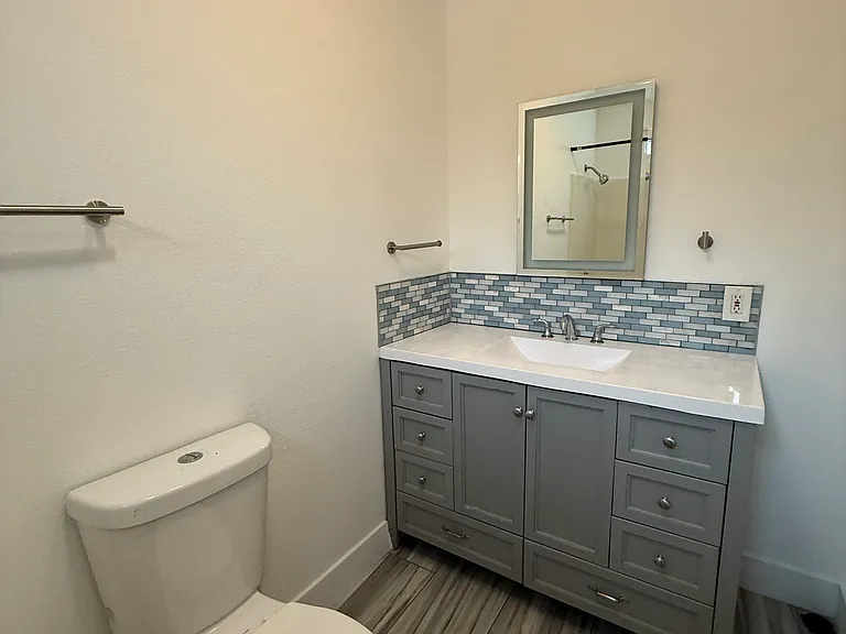 2036 E Knopf St #3 — Photo 4