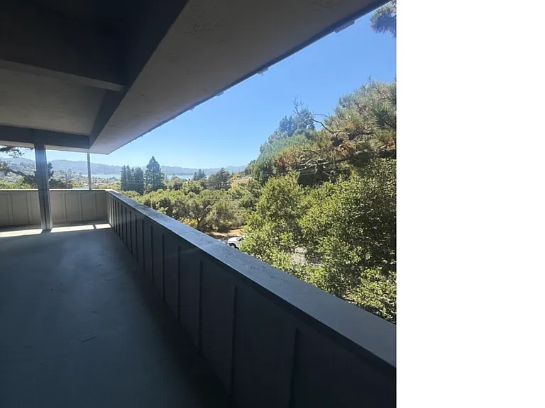 4 Davis Dr #A — Photo 24