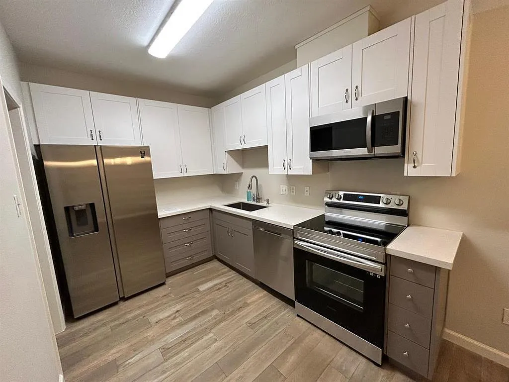 1 bed, 1.0 bath, 848 sqft, $1,500 — Photo 4