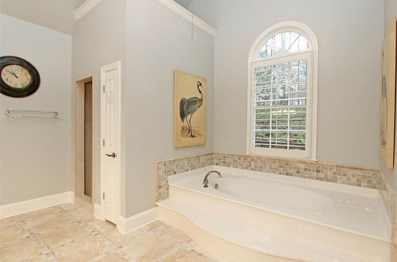 2nd image of 600 Wynfield Ct