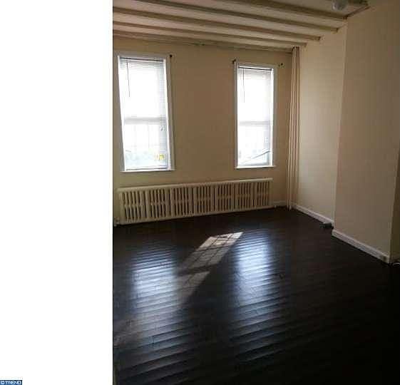 1st image of 2307 E Oakdale St