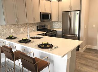 74 Pollock Ave, Jersey City, NJ 07305