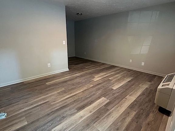 2nd image of 776 West Ave #B