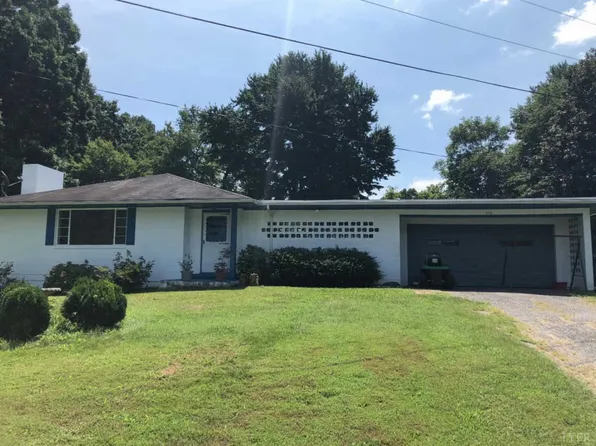 134 Story Dr, Madison Heights, VA 24572