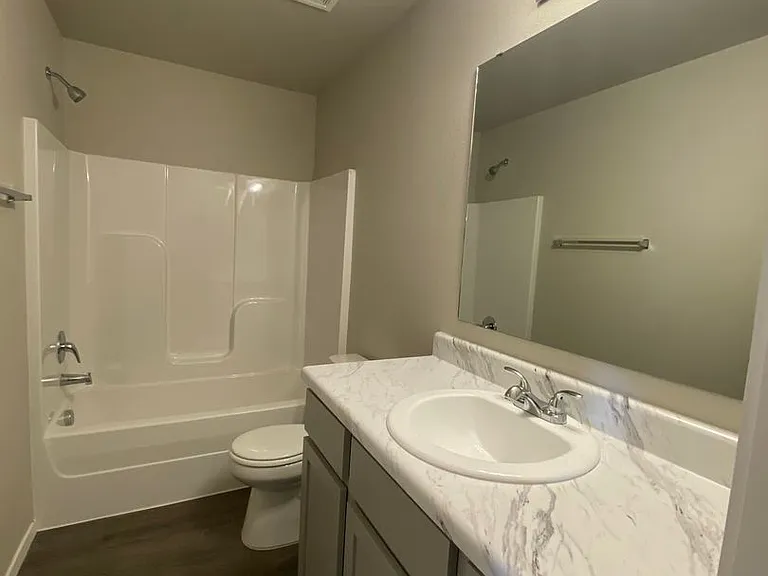 503B W Christopher Dr — Photo 9