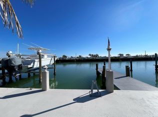 76 7th St, Key Colony Beach, FL 33051