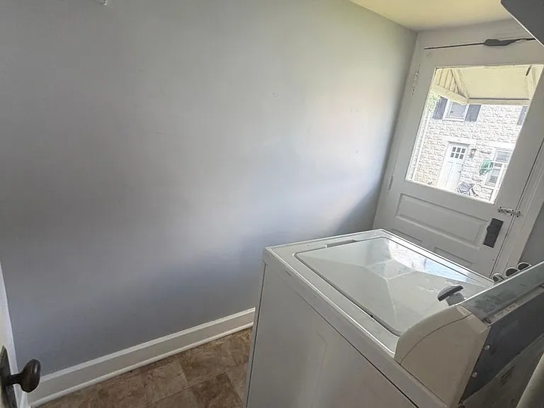 835 E Prospect St — Photo 6