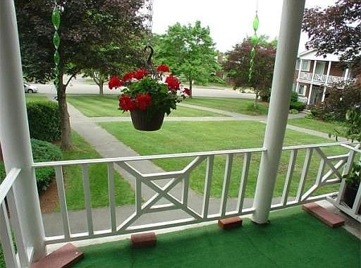 4th image of 47 Bayberry Dr APT 4