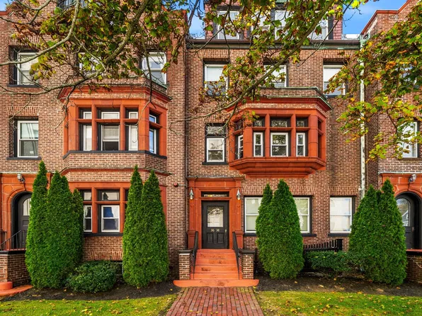 38 Elm St Unit 4, Worcester, MA 01609