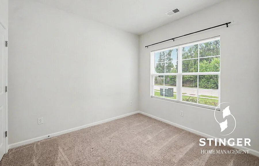 5 Bed / 3 Bath Home For Rent in Shell Point Farm Community! — Photo 4