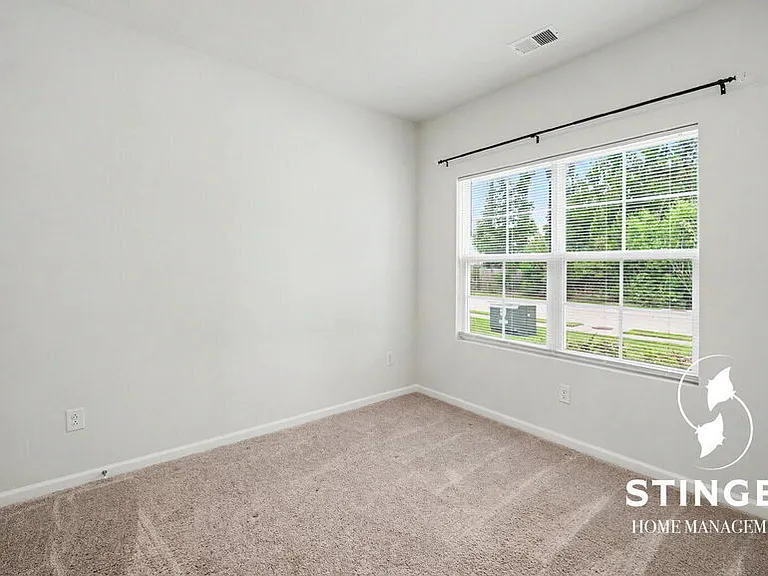 123 Chestnut St — Photo 4