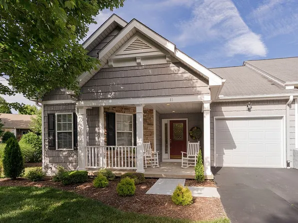 11 Old Pasture Way, Laurel Park, NC 28739