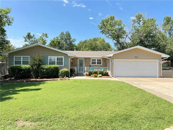 2311 Samuel Pl, Independence, KS 67301