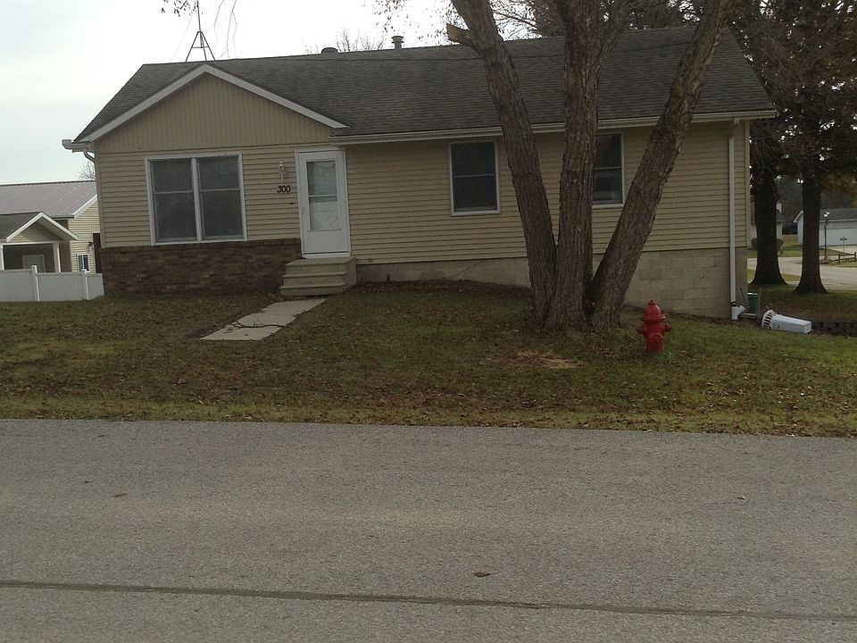 1st image of 300 Shirley Ave