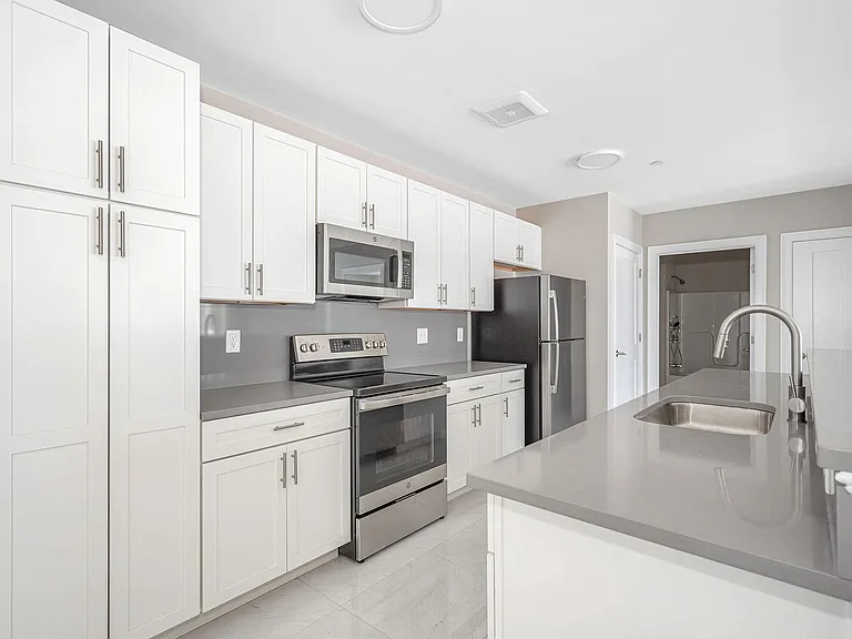 960 Main St #2101 — Photo 9