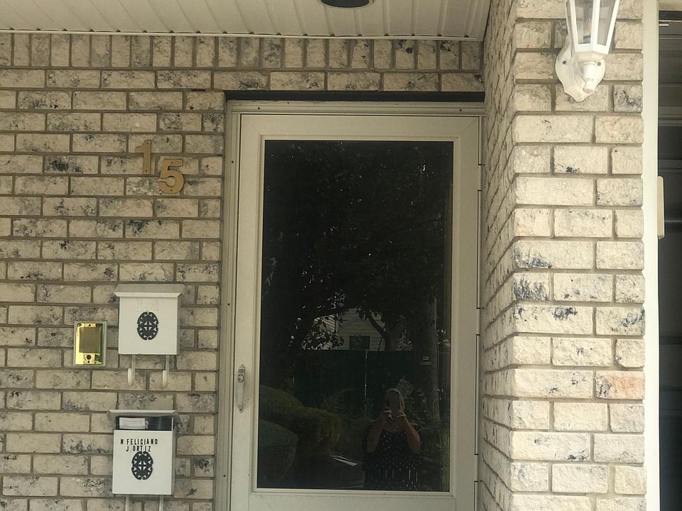 1st image of 11 White St Floor 2