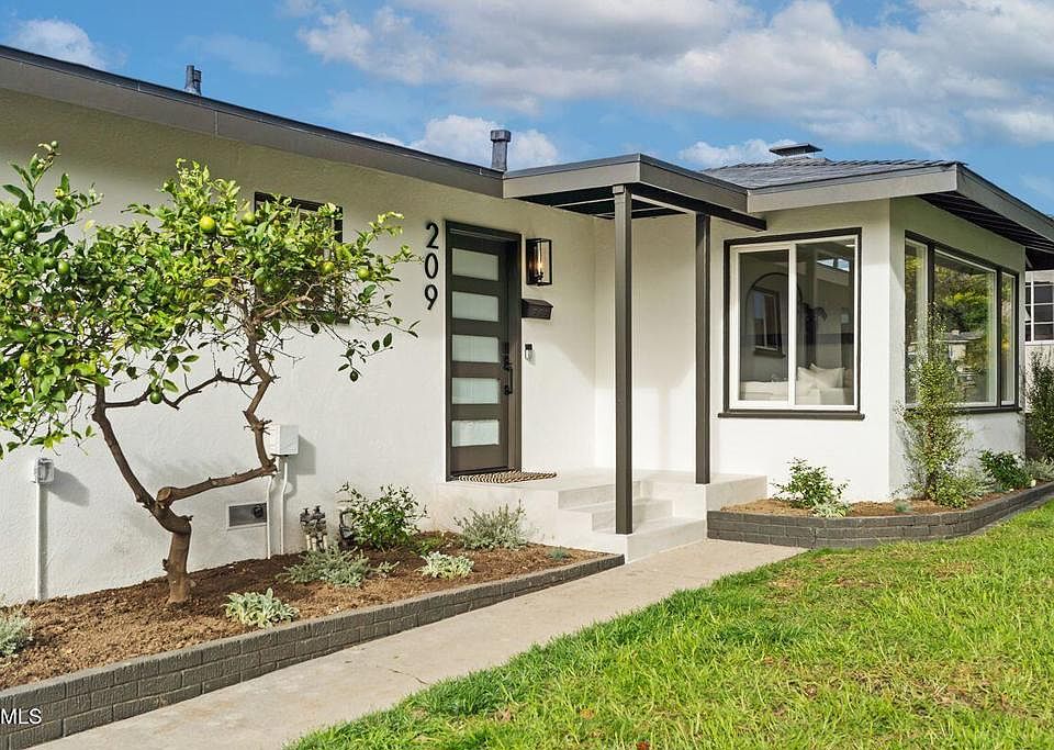 1st image of 209 Dorothy Ave