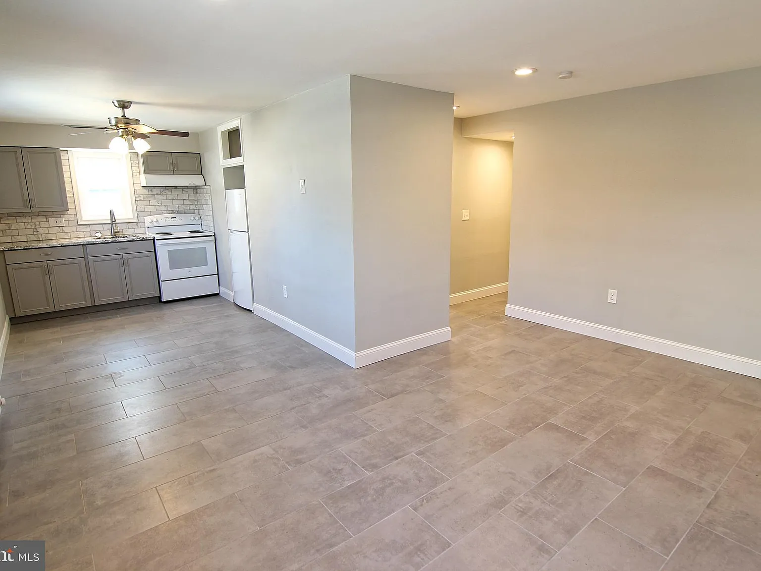 1 bed, 700 sqft, $1,400 — Photo 3