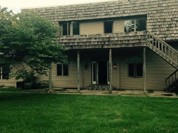 224 W Chestnut St #1