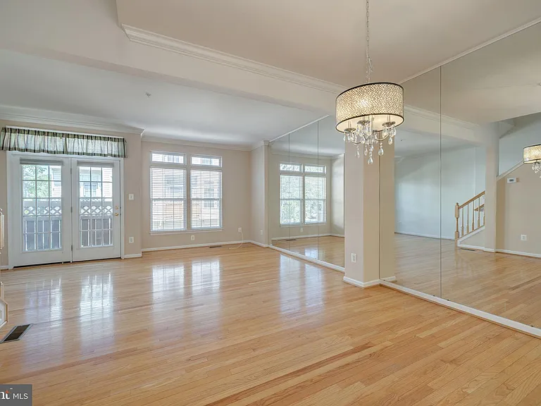5821 Pearson Ln — Photo 5