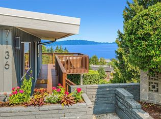 7136 S Sunnycrest Road, Seattle, WA 98178