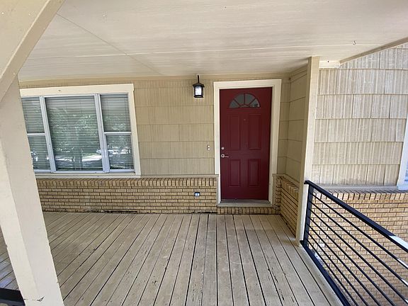 4th image of 4411 Lareina Dr Unit 1