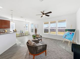 112 W Point Way, Elgin, TX 78621