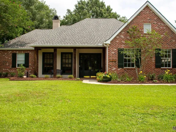 12042 River Highlands Dr, Saint Amant, LA 70774