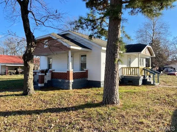 1202 Page St, Dexter, MO 63841