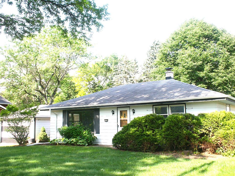 1st image of 3293 N 107th St