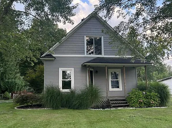 1376 Maple St, Marne, MI 49435