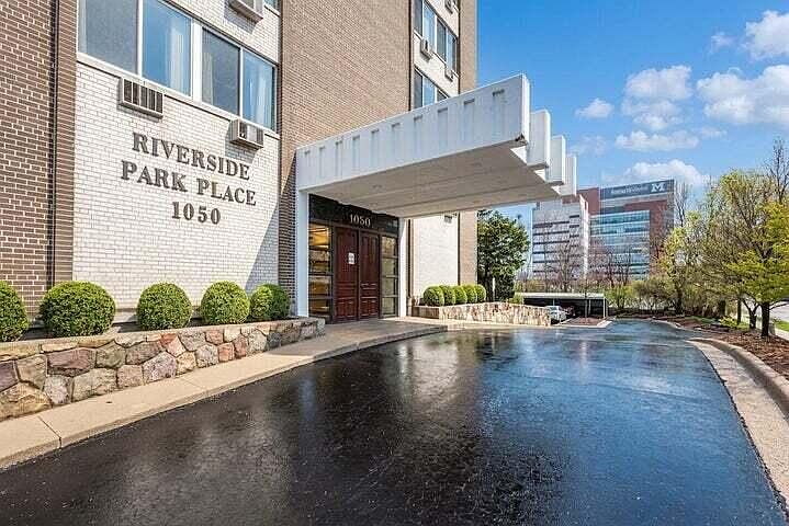 1st image of 1050 Wall St APT 3B