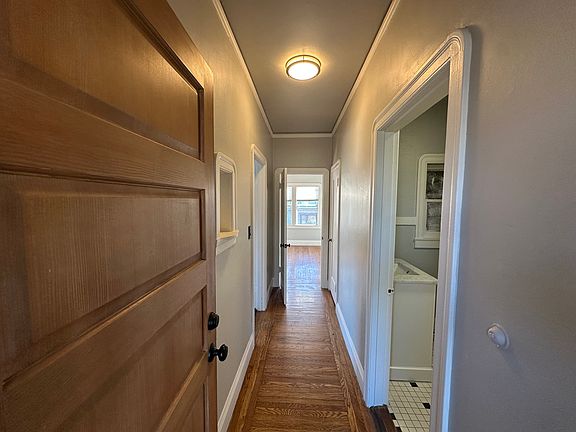 5th image of 801 Brockhurst St Unit B