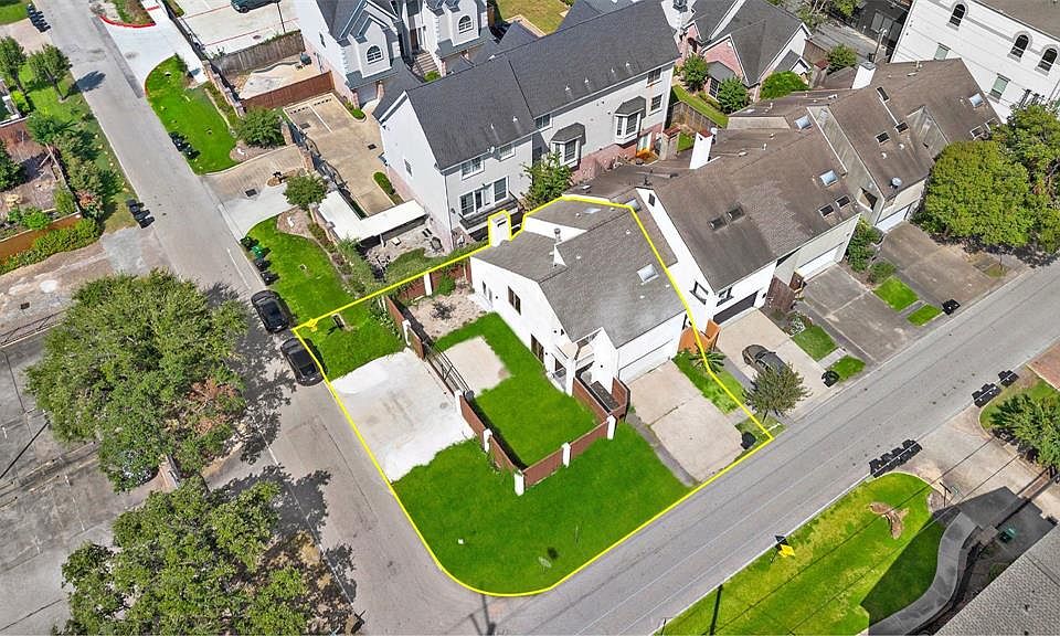 1st image of 2922 Bering Drive