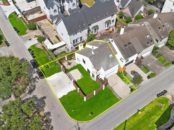 2922 Bering Drive, Houston, TX 77057