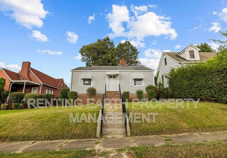905 7th St W — Photo 3