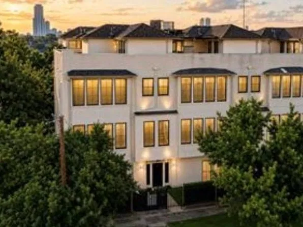 2118 Holman St, Houston, TX 77004