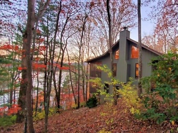 537 Black Bear Trl, Lake Santeetlah, NC 28771