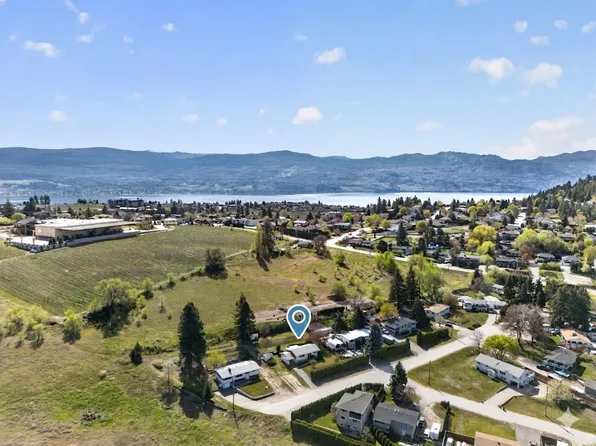 2515 Colleen Rd, West Kelowna, BC V1Z 2K6