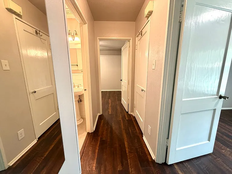 414 Olney Dr — Photo 4