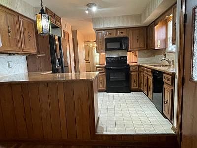 2nd image of 5067 Tamarack Blvd