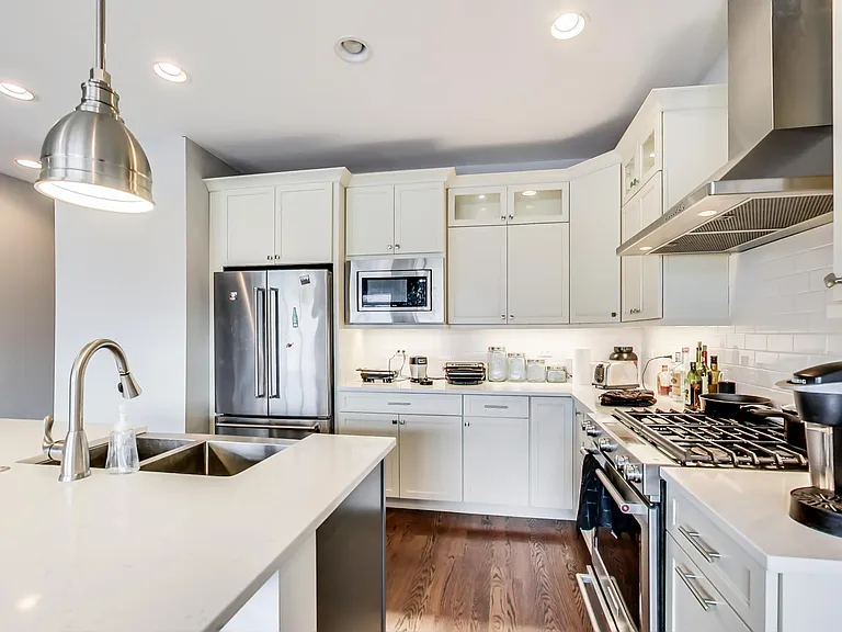 2618 N Halsted St #4N — Photo 4