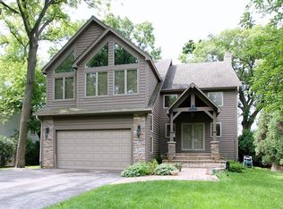19 N Lake Ave, Grayslake, IL 60030