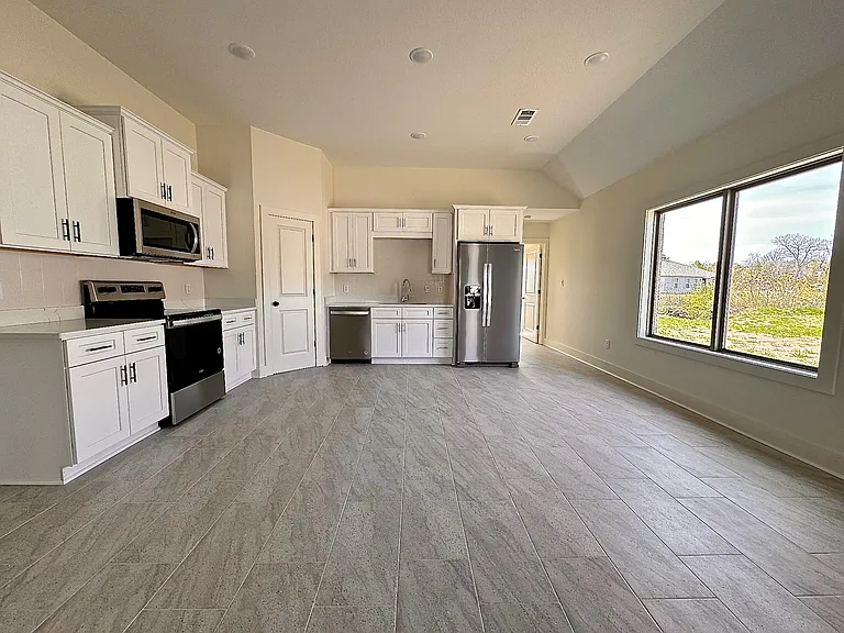 4617 Yukon Dr — Photo 7