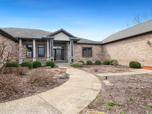 7209 Barngate Dr, South Beloit, IL 61080